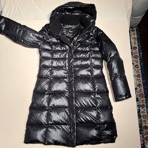 Donna Karan New York DKNY black women’s size medium puffer jacket.